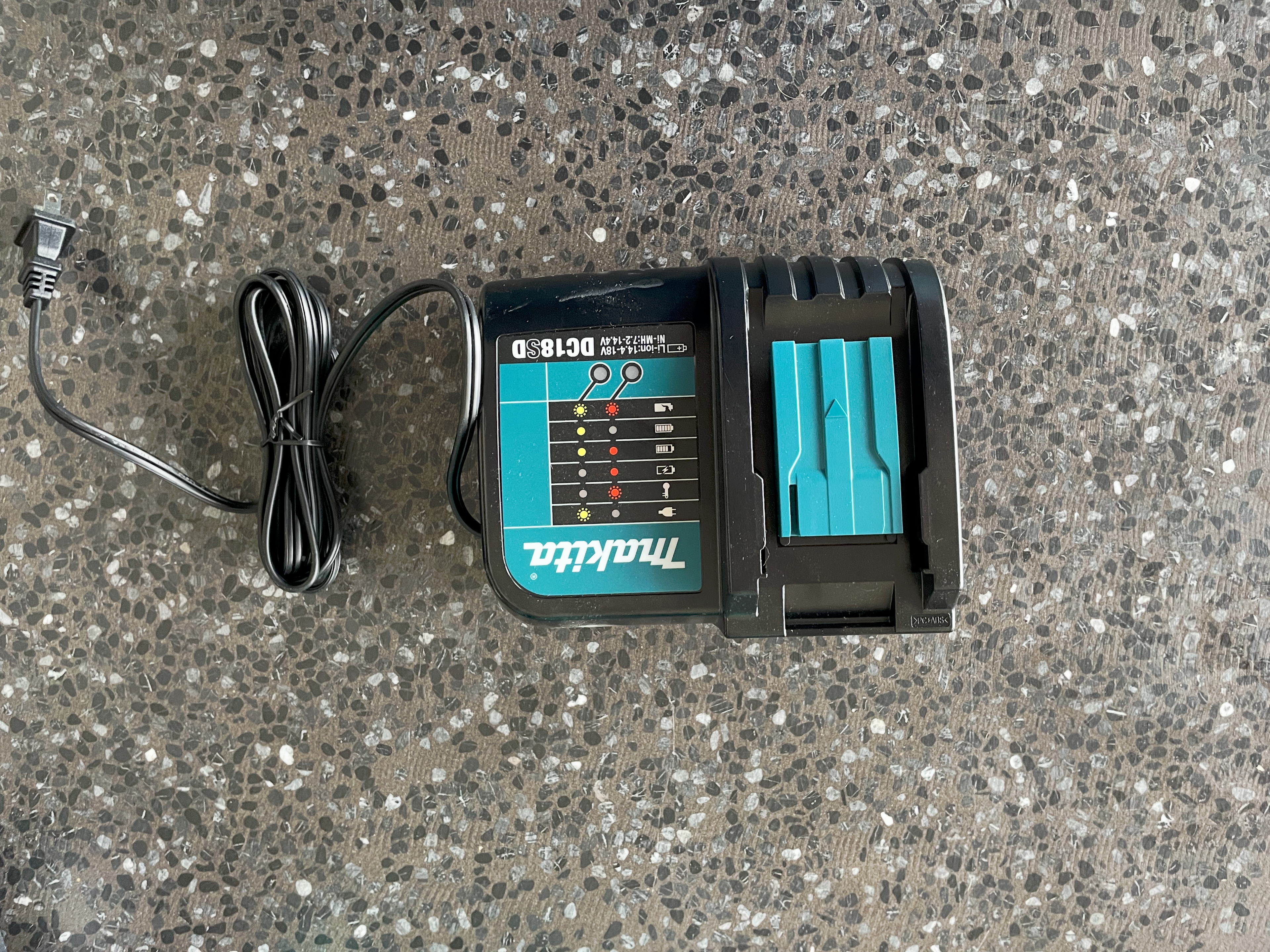 Second Chance Tools Makita CX203SYB 18V LXT® Lithium-Ion Sub-Compact Brushless Cordless 2-Pc. Combo Kit (1.5Ah) (Renewed)