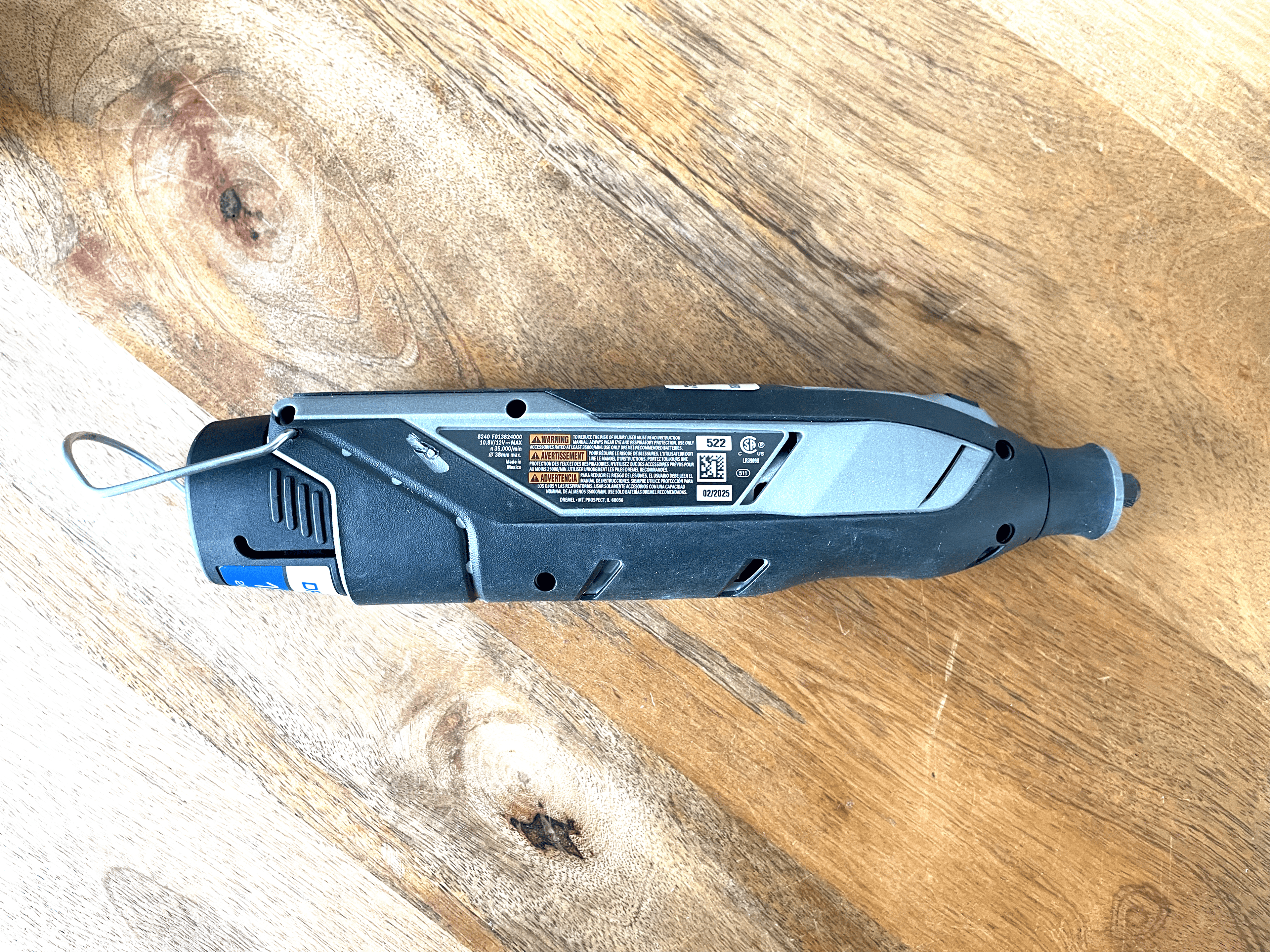 A Bit Used Tools DREMEL Rotary Tool 8240: 35,000 RPM Max. Speed, Variable Speed, 1/8 in_1/16 in Collet Size, (1) 2.0 Ah (Refurbished)