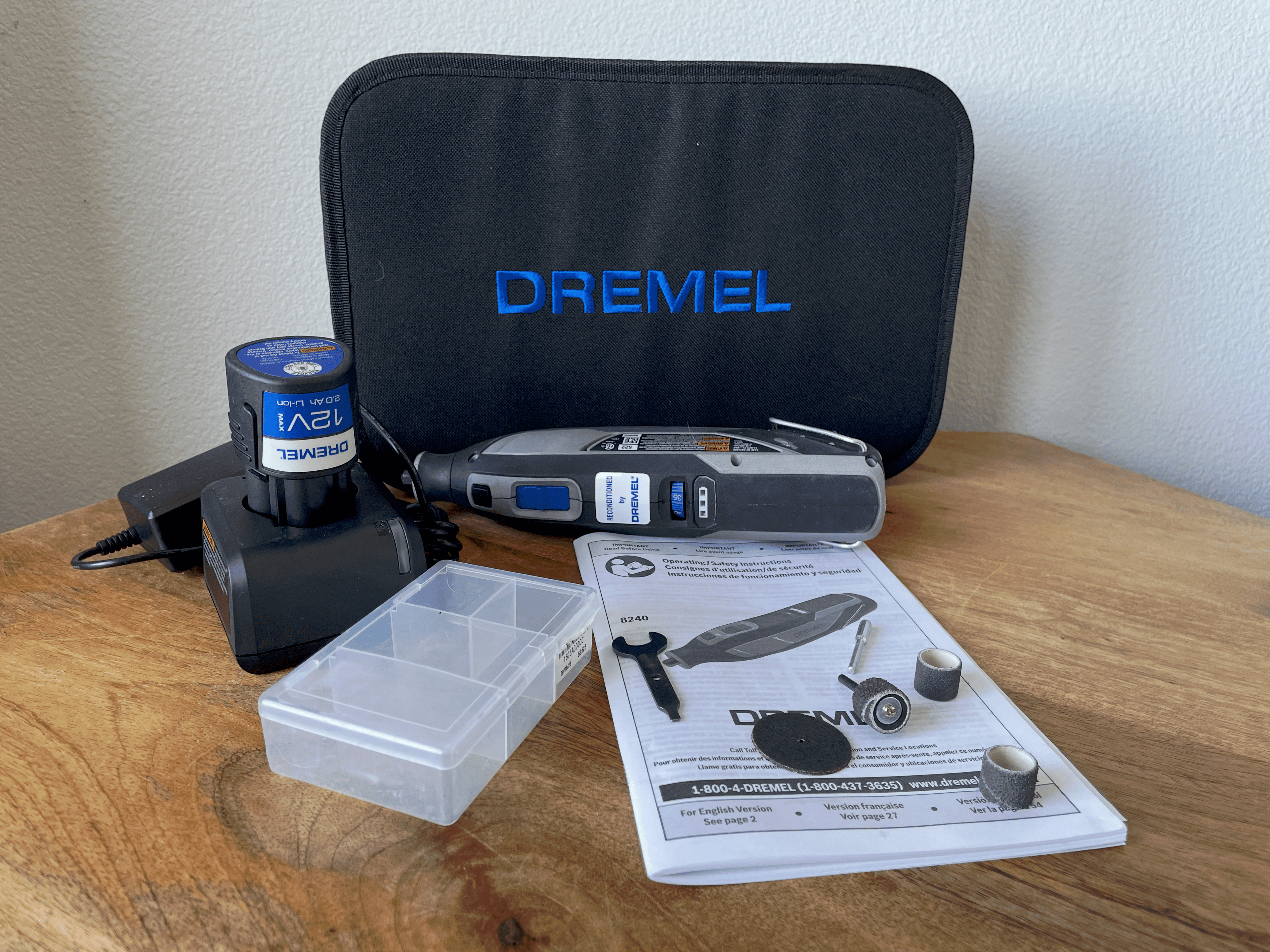 A Bit Used Tools DREMEL Rotary Tool 8240: 35,000 RPM Max. Speed, Variable Speed, 1/8 in_1/16 in Collet Size, (1) 2.0 Ah (Refurbished)