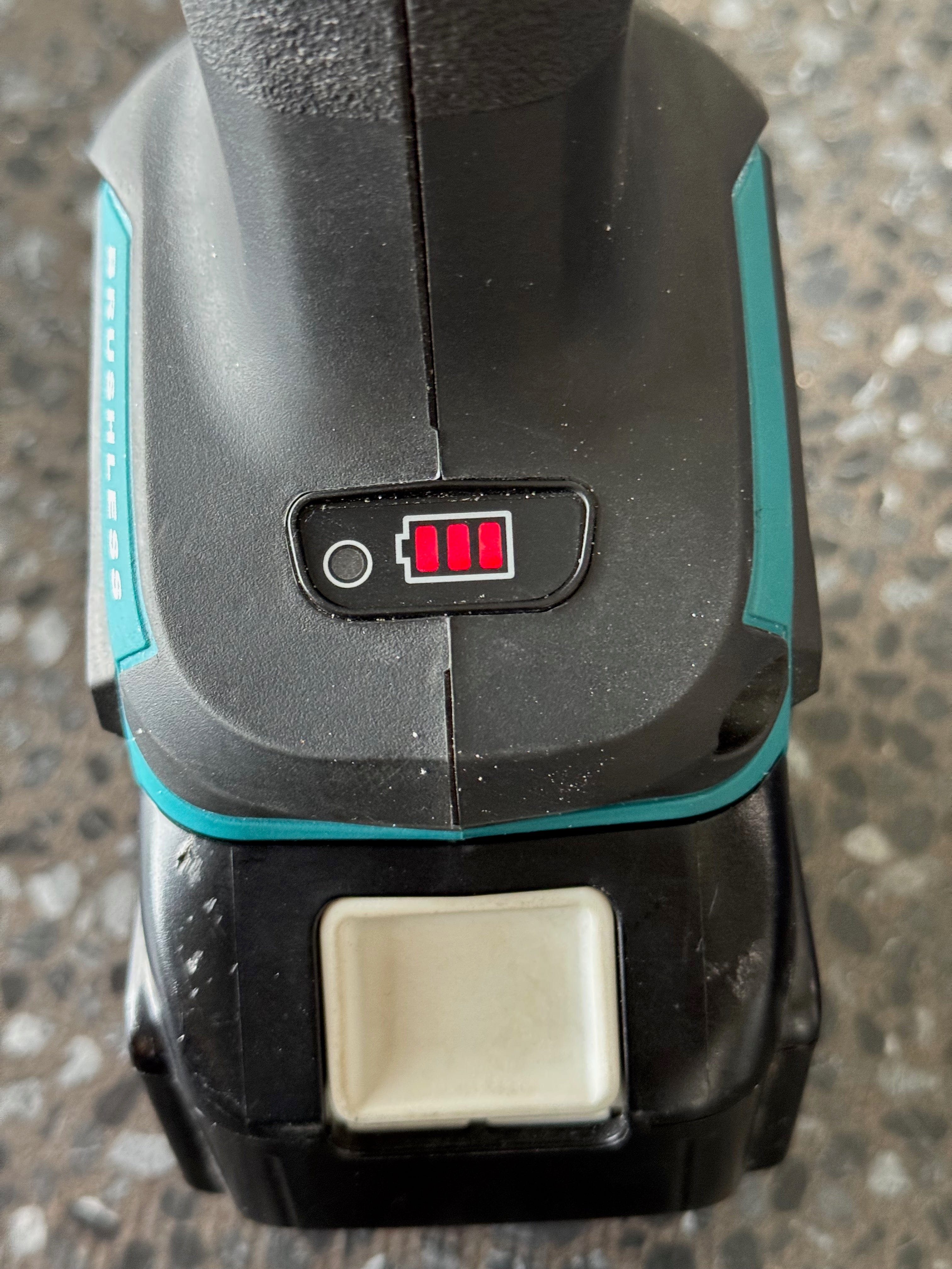 Second Chance Tools Makita XAG04Z  4-1/2 / 5" Cut-Off/Angle Grinder, Tool Only Grinder